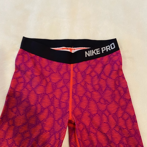 Nike Girls Dri-Fit Leggings - Picture 3 of 8